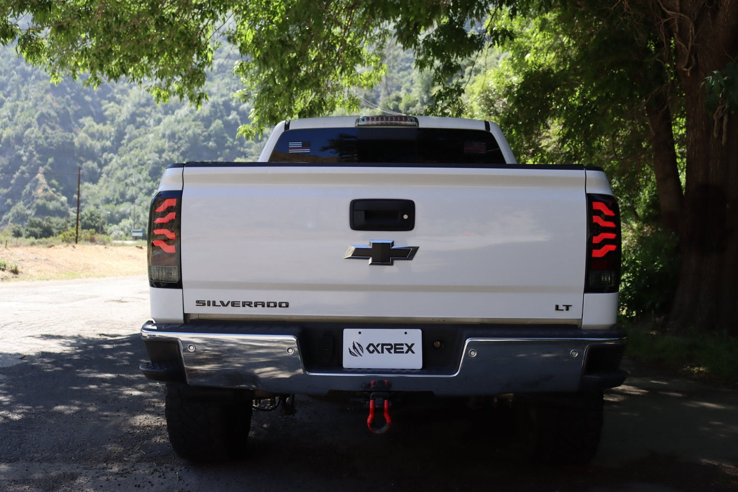 14-18 Chevrolet Silverado 1500 / 15-19 Silverado 2500HD/3500HD / 15-19 GMC Sierra 3500HD Dually PRO-Series LED Tail Lights Jet Black