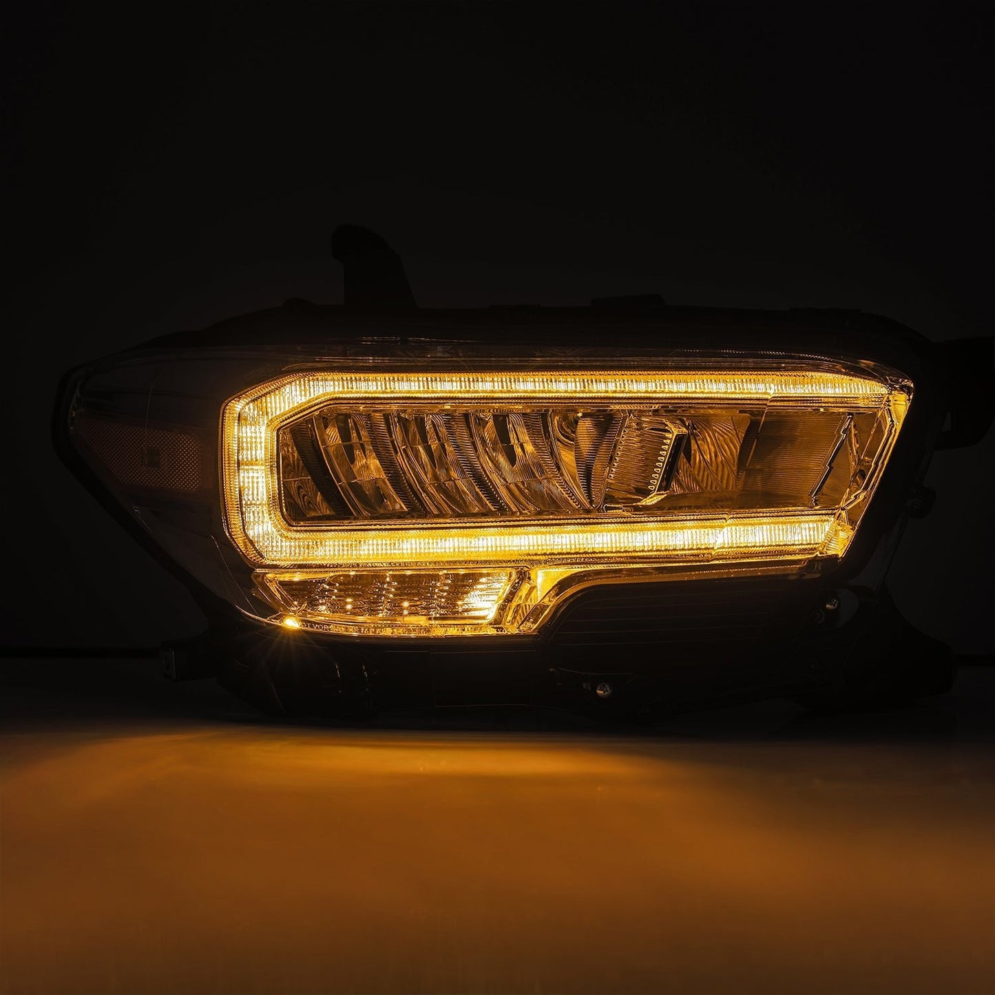 16-23 Toyota Tacoma LUXX-Series LED Crystal Headlights Chrome