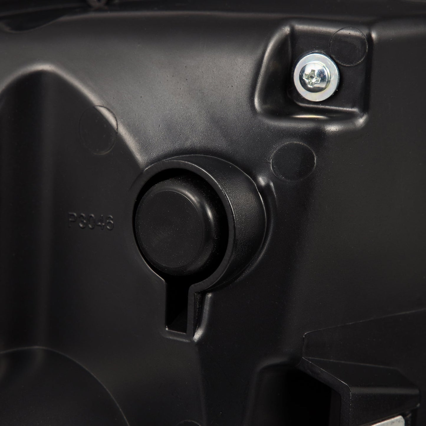 19-24 Ram 2500/3500 LUXX-Series LED Tail Lights Black-Red