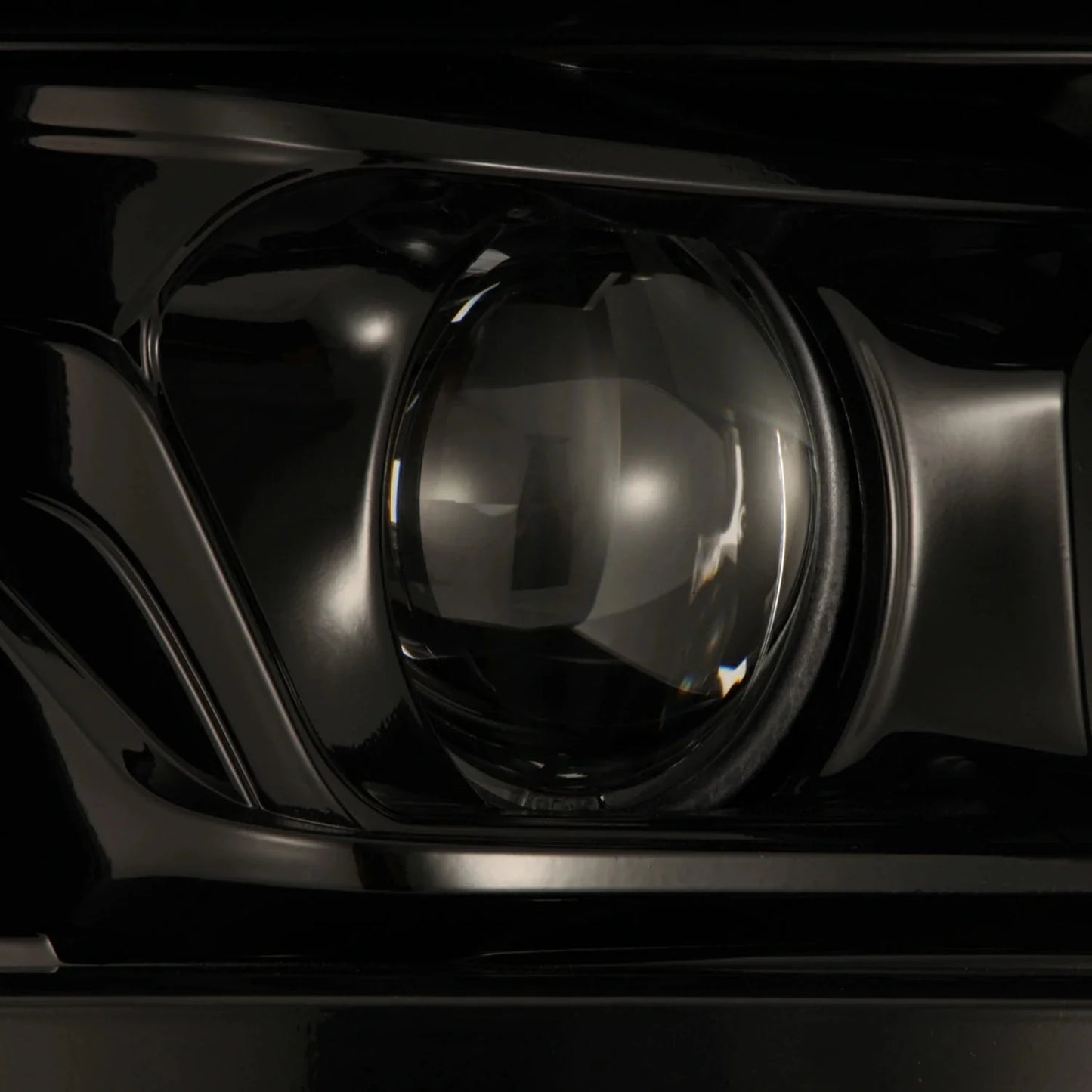 21-23 Ford F150 / 21-23 Ford F150 Raptor LUXX-Series LED Projector Headlights Alpha-Black