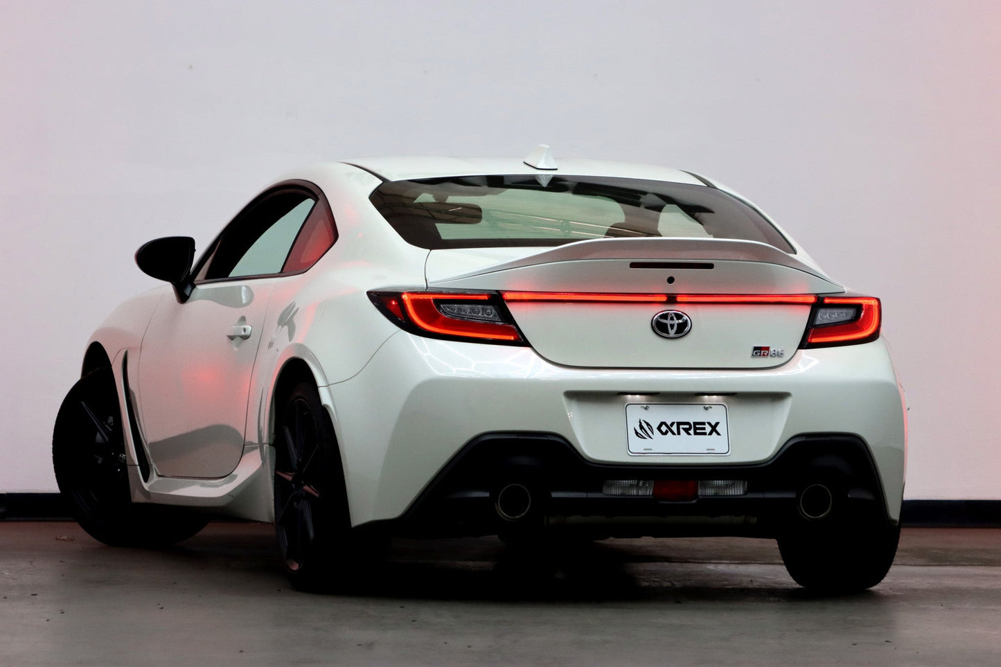21-25 Toyota GR86/Subaru BRZ LUXX-Series LED Trunk Light Smoke