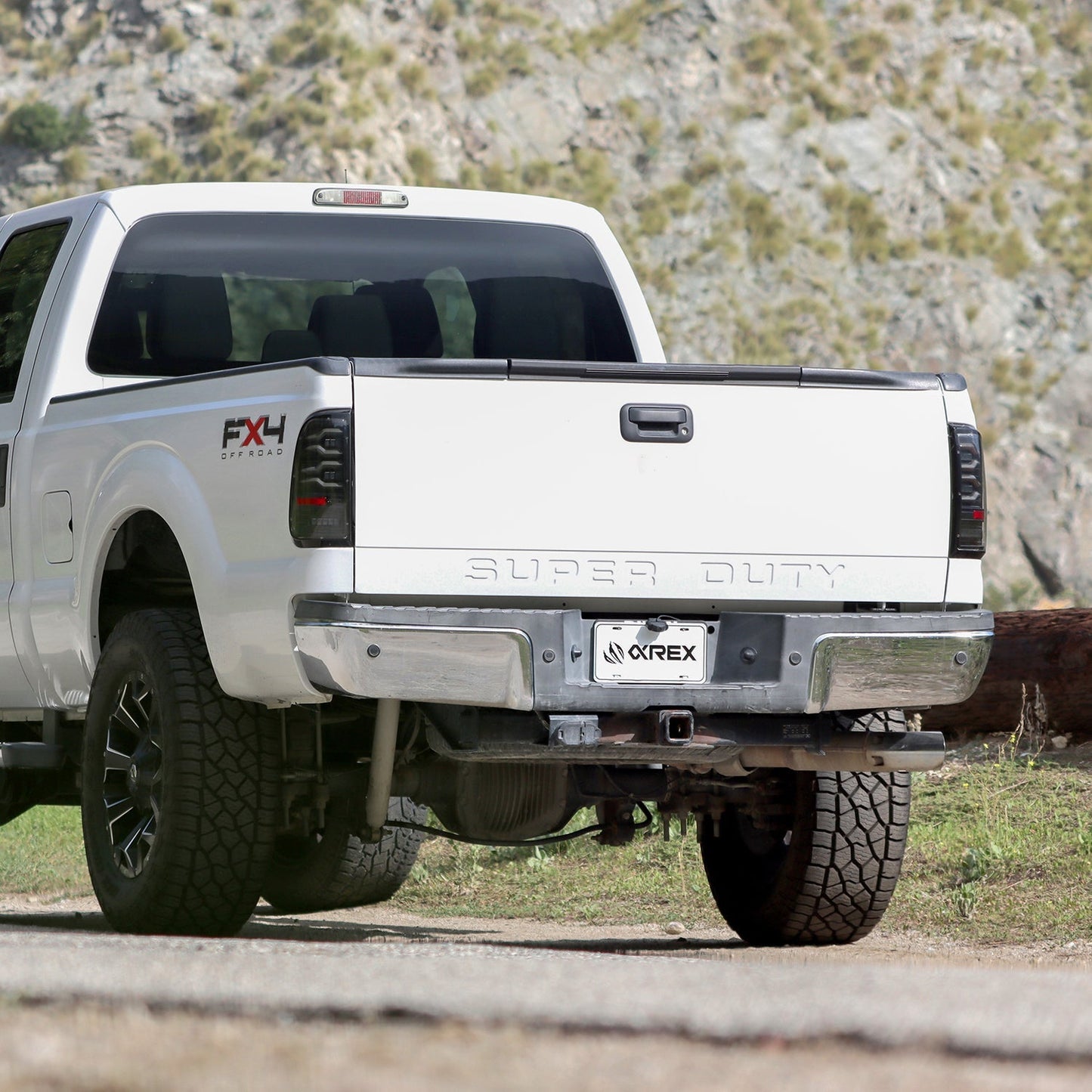 99-16 Ford Super Duty / 97-03 F150 LUXX-Series LED Tail Lights Black